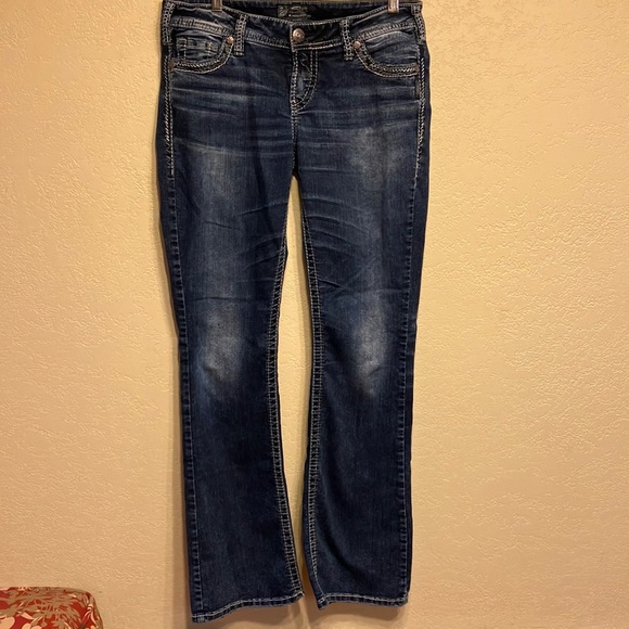 Silver Jeans Denim - W 30 L 33 SILVER JEANS SUKI STRETCHY BOOT CUT STYLE